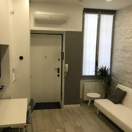 Marghera 34 * Milán